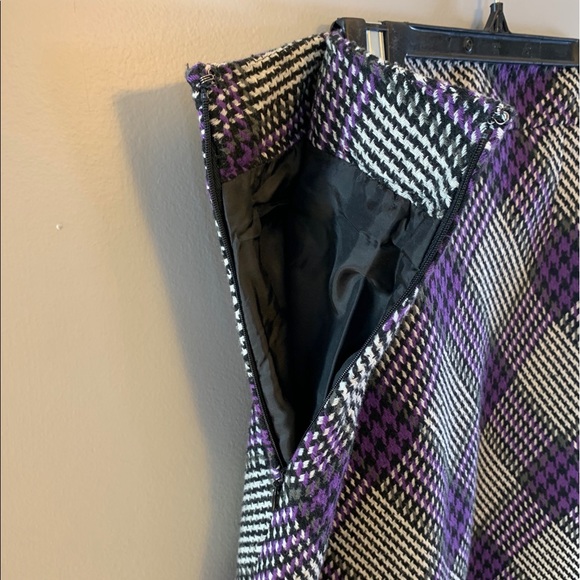 Ann Taylor black and purple plaid skirt, 16 - Picture 3 of 4